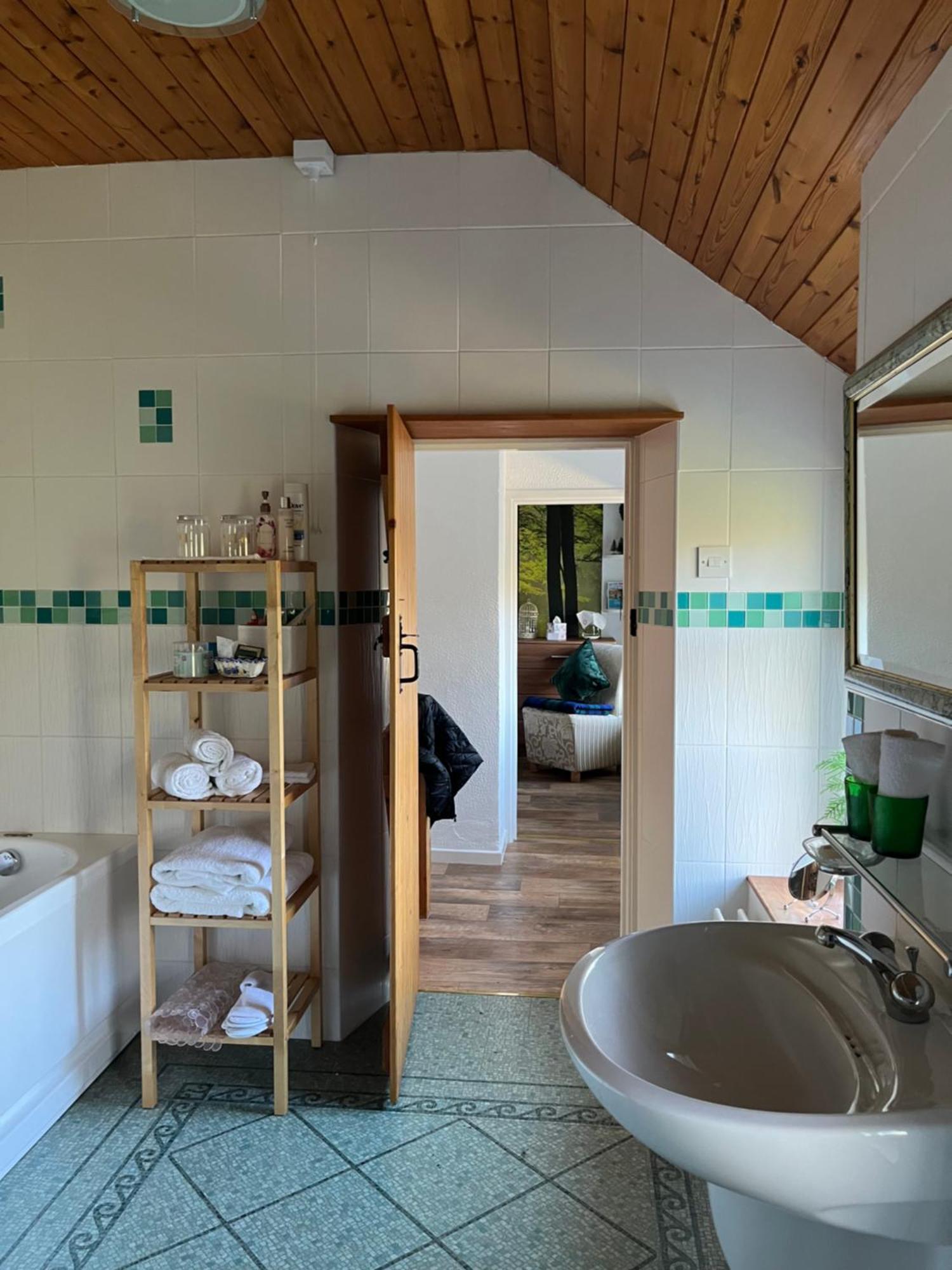 Old Mill House Bed & Breakfast Larne Bagian luar foto